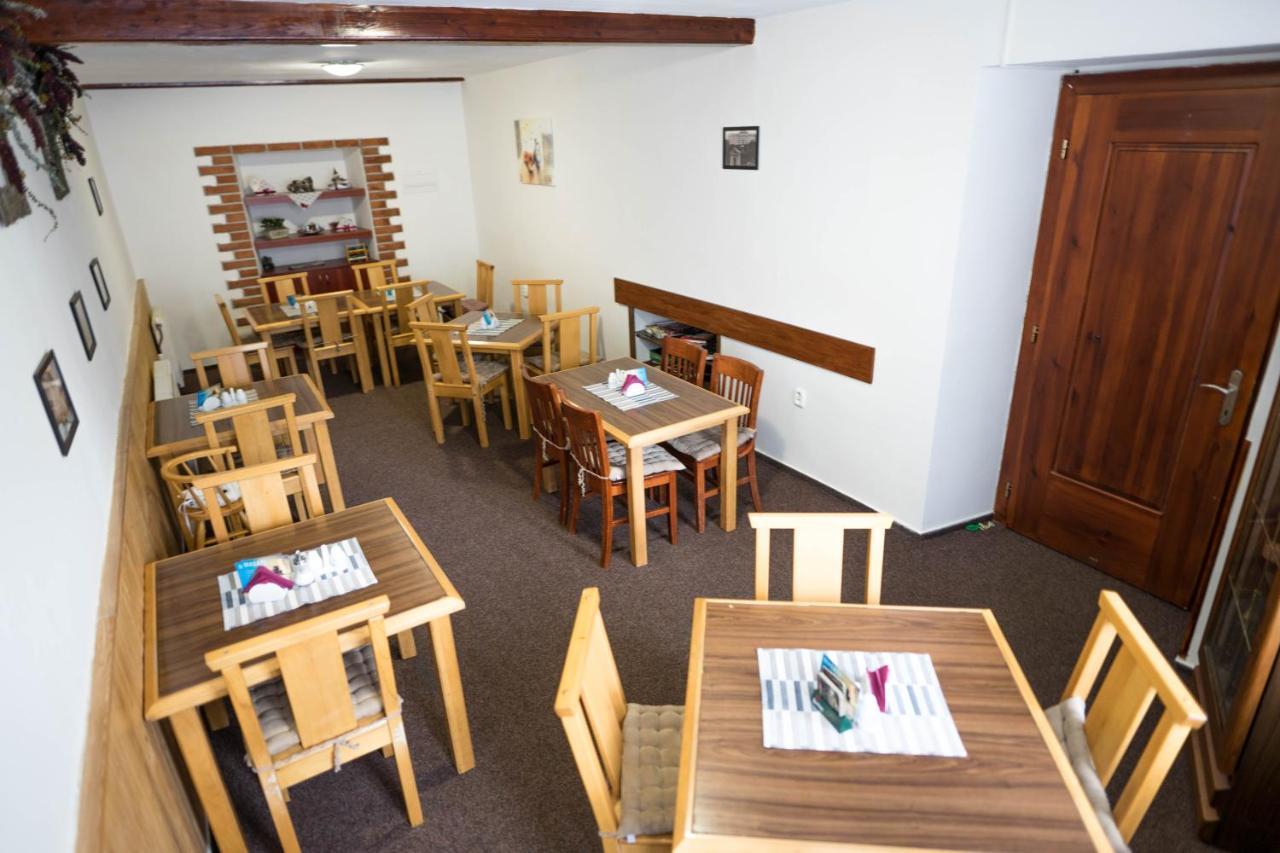 Hotel Atlas Pec pod Snezkou Luaran gambar
