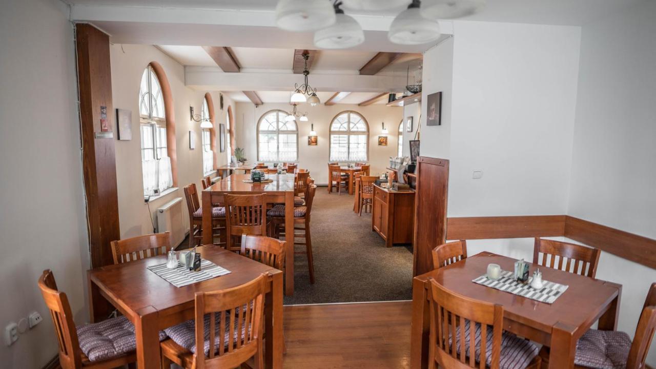 Hotel Atlas Pec pod Snezkou Luaran gambar
